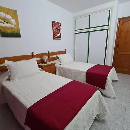 Apartamento Luminoso A Pocos Minutos De La Playa. 公寓 *
